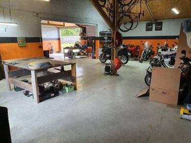 Fonds et murs commerciaux a vendre Bierné-les-Villages 53290 Mayenne  85000 euros