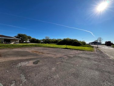 Immeuble a vendre Saints-Geosmes 52200 Haute-Marne 180 m2  243800 euros