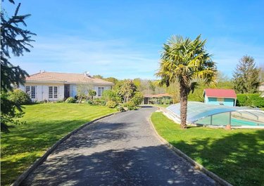 Maison a vendre Mouilleron-le-Captif 85000 Vendée 7 pièces 449500 euros