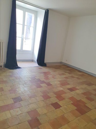 Location appartement La-Ferté-Bernard 72400 Sarthe 37 m2 2 pièces 360 euros