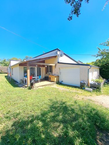 Maison a vendre La Salvetat-Peyralès 12440 Aveyron 101 m2 3 pièces 162750 euros