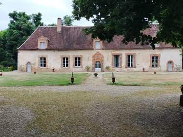 propriete a vendre Charny-Orée-de-Puisaye 89120 Yonne 300 m2 9 pièces 850000 euros
