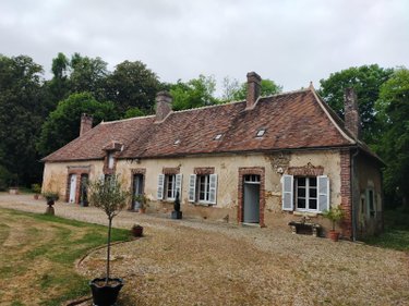 propriete a vendre Charny-Orée-de-Puisaye 89120 Yonne 300 m2 9 pièces 850000 euros