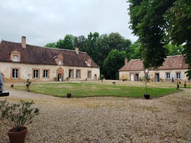 propriete a vendre Charny-Orée-de-Puisaye 89120 Yonne 300 m2 9 pièces 850000 euros