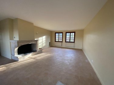 Location maison Cluny 71250 Saône-et-Loire 162 m2 6 pièces 1215 euros