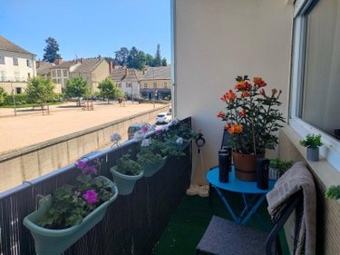 Appartement a vendre La Clayette 71800 Saône-et-Loire 65 m2 3 pièces 98400 euros