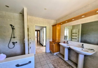 propriete a vendre Le Lavandou 83980 Var 240 m2 8 pièces 3150000 euros