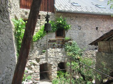 Maison a vendre Eygliers 05600 Hautes-Alpes 230 m2  460000 euros