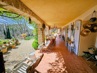 propriete a vendre Entrecasteaux 83570 Var 360 m2 11 pièces 1000000 euros