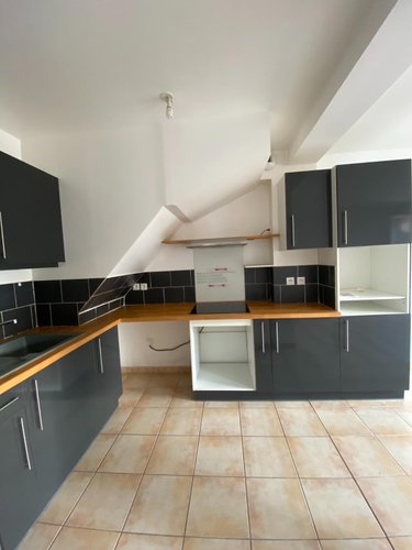 Location maison Ézy-sur-Eure 27530 Eure 87 m2 5 pièces 907 euros