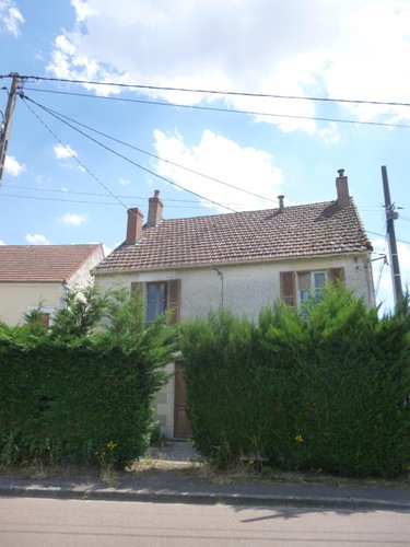 Maison a vendre Cosne-Cours-sur-Loire 58200 Nièvre 80 m2 8 pièces 53000 euros