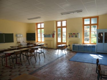 Immeuble a vendre Boësses 45390 Loiret 400 m2  116600 euros