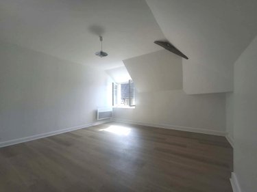 Location appartement Givry 71640 Saône-et-Loire 41 m2 2 pièces 585 euros