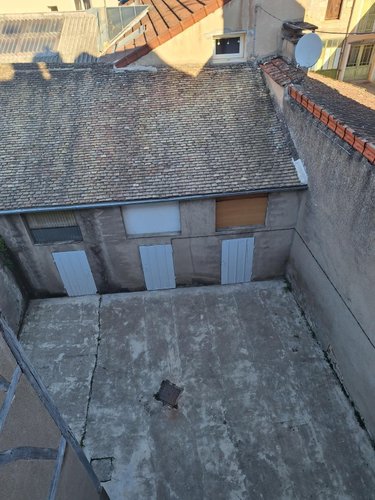 Location appartement Givry 71640 Saône-et-Loire 41 m2 2 pièces 585 euros