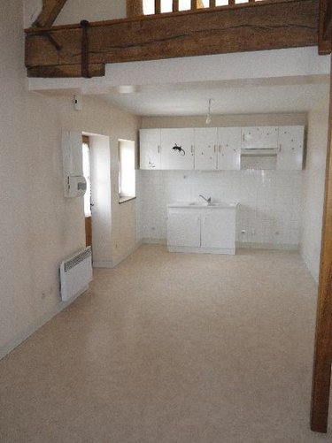 Location maison Suèvres 41500 Loir-et-Cher 40 m2 2 pièces 400 euros