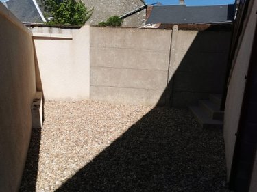 Location maison Suèvres 41500 Loir-et-Cher 40 m2 2 pièces 400 euros