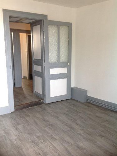 Immeuble a vendre Saint-Gaultier 36800 Indre 112 m2  74200 euros