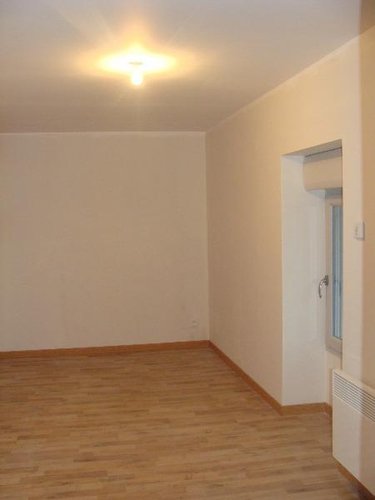 Location maison Avallon 89200 Yonne 95 m2 5 pièces 810 euros