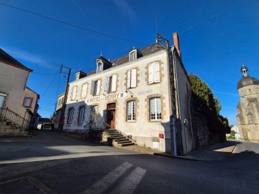 Maison a vendre Aigurande 36140 Indre 226 m2 17 pièces 161000 euros