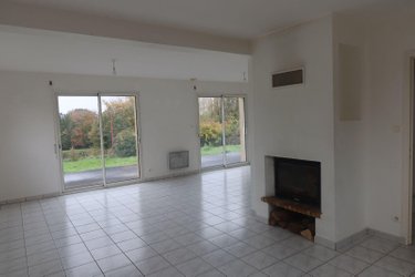 Location maison Saint-Derrien 29440 Finistère 106 m2 4 pièces 800 euros