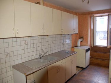 Maison a vendre Allanche 15160 Cantal 130 m2 7 pièces 25000 euros
