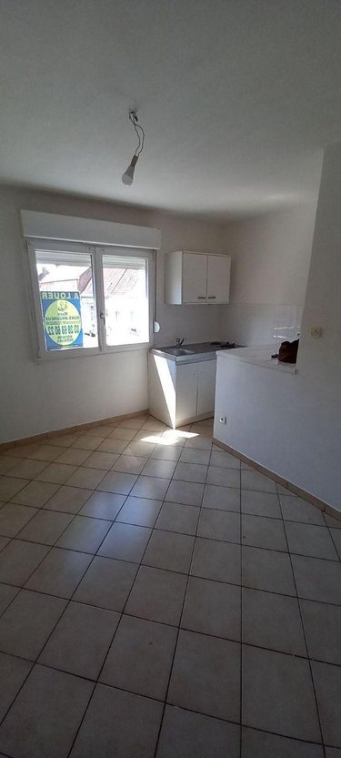 Location appartement Warhem 59380 Nord 28 m2 2 pièces 420 euros
