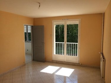 Location appartement Bar-sur-Seine 10110 Aube 44 m2 2 pièces 469 euros