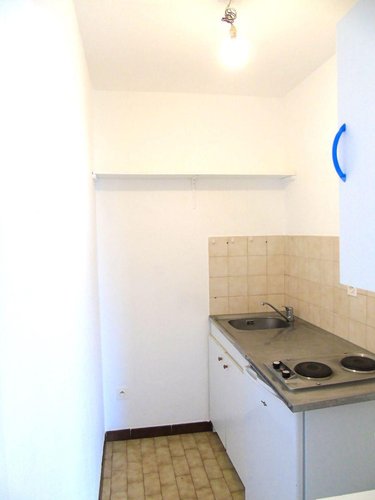 Location appartement Avallon 89200 Yonne 24 m2 1 pièce 360 euros