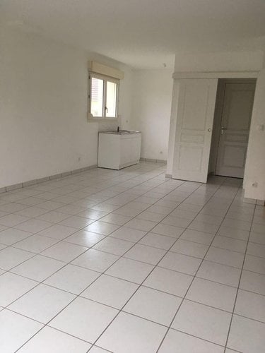 Location maison Fismes 51170 Marne 87 m2 5 pièces 900 euros