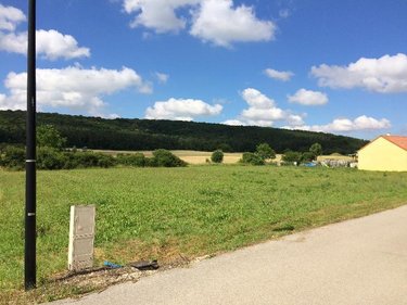 Terrain a batir a vendre Neuville-sur-Seine 10250 Aube 1097 m2  33670 euros