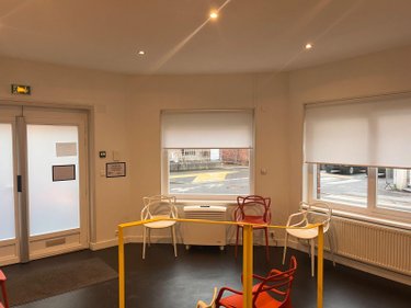 Location fonds et murs commerciaux Bailleul 59270 Nord 102 m2  1118 euros