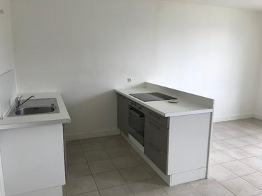 Location appartement Saint-André-les-Vergers 10120 Aube 55 m2 3 pièces 650 euros