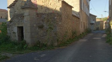 propriete a vendre Saint-Affrique 12400 Aveyron 600 m2 14 pièces 300000 euros