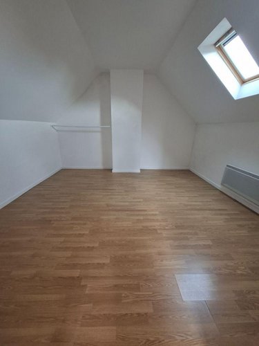 Location maison Blaringhem 59173 Nord 80 m2  701 euros
