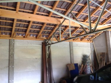 Garage et parking a vendre Saint-Gaultier 36800 Indre 583 m2  15900 euros