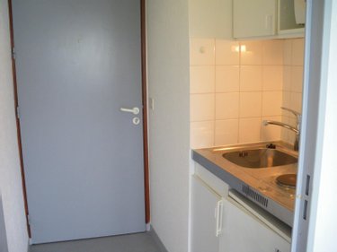 Location appartement Rennes 35000 Ille-et-Vilaine 18 m2 1 pièce 390 euros