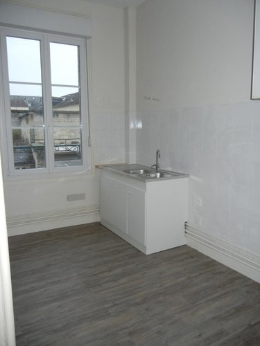 Location appartement Soissons 02200 Aisne 82 m2 3 pièces 630 euros