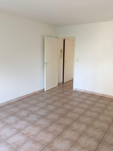 Location appartement Frignicourt 51300 Marne 62 m2 3 pièces 457 euros