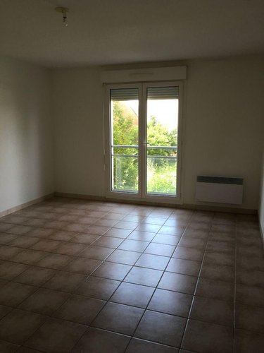 Location appartement Frignicourt 51300 Marne 62 m2 3 pièces 457 euros