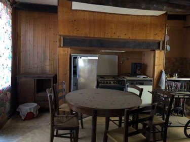 Immeuble a vendre Lacapelle-Marival 46120 Lot 146 m2  19000 euros