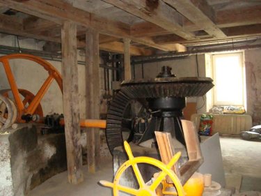 Immeuble a vendre Le Sourn 56300 Morbihan 1137 m2  314400 euros