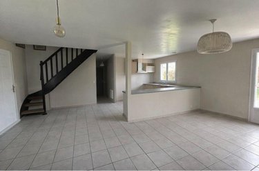 Location maison Rocquemont 76680 Seine-Maritime 90 m2 5 pièces 869 euros