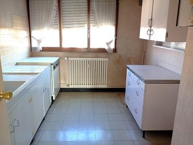 Appartement a vendre Châtellerault 86100 Vienne 75 m2 4 pièces 61000 euros