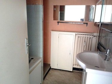 Appartement a vendre Châtellerault 86100 Vienne 75 m2 4 pièces 61000 euros