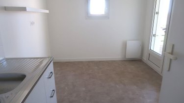 Location appartement Scorbé-Clairvaux 86140 Vienne 49 m2 2 pièces 419 euros