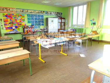 Immeuble a vendre Cloyes-les-Trois-Rivières 28220 Eure-et-Loir 468 m2  291500 euros