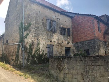 Maison a vendre Assier 46320 Lot 215 m2  95400 euros