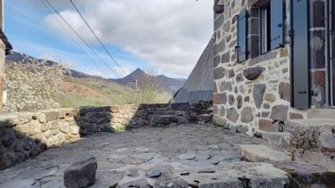 Maison a vendre Saint-Jacques-des-Blats 15800 Cantal 62 m2 3 pièces 95750 euros