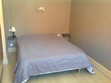 Fonds et murs commerciaux a vendre Saint-Gaultier 36800 Indre  164300 euros