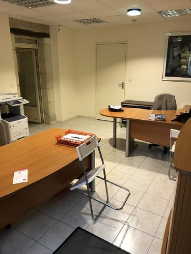 Location fonds et murs commerciaux Azay-le-Rideau 37190 Indre-et-Loire 60 m2  820 euros